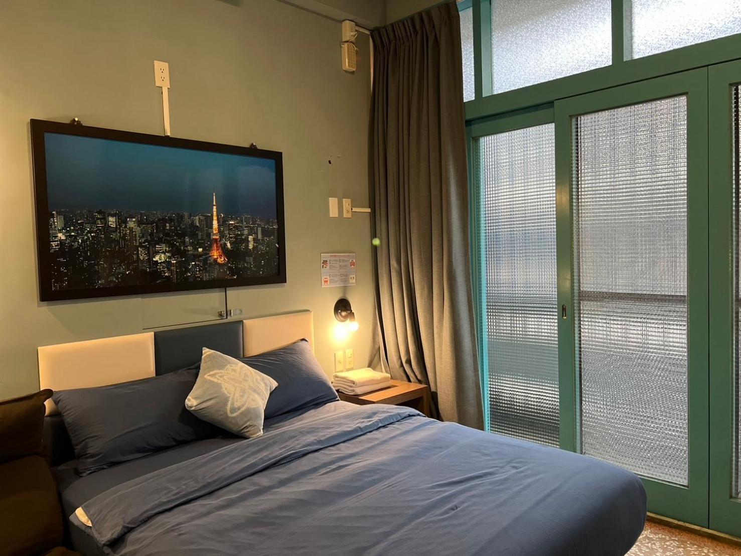 Local Backpacker Hostel Тайнан Екстериор снимка